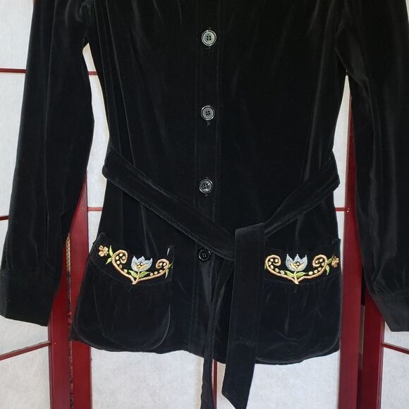 Maximum Imports Velvety Soft Black Embroidered Floral Pants & Jacket Set - Picture 8 of 16